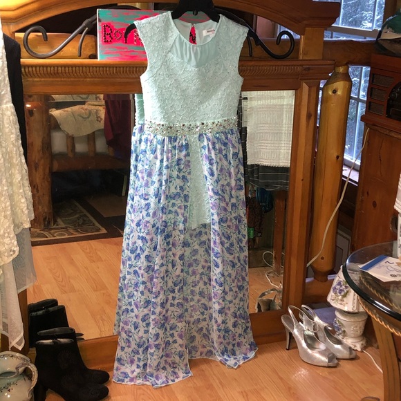 Speechless Other - Gorgeous turquoise sequined formal dress shorts